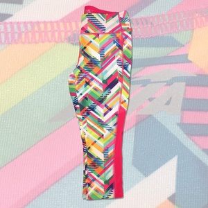 Avia capri leggings w/ mesh siding